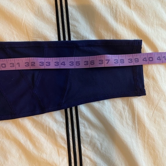 Lululemon- NAVY Luon Highwaisted Tech Mesh Criss Cross Leggings - Picture 7 of 8